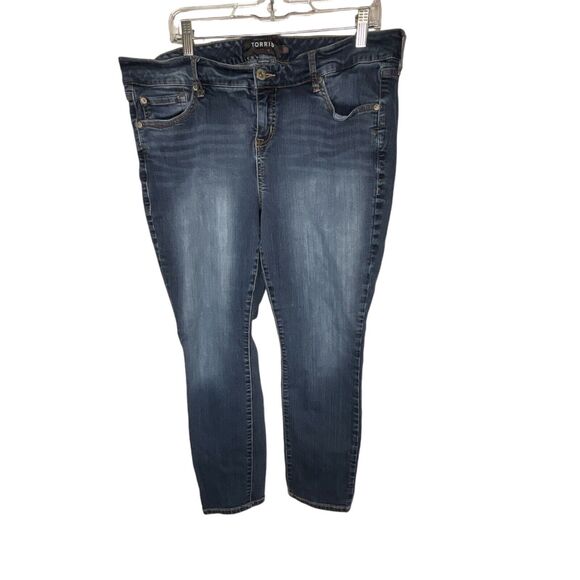 Torrid Premium Women's Skinny Leg Jeans Size 18S Dark Wash - Picture 1 of 11